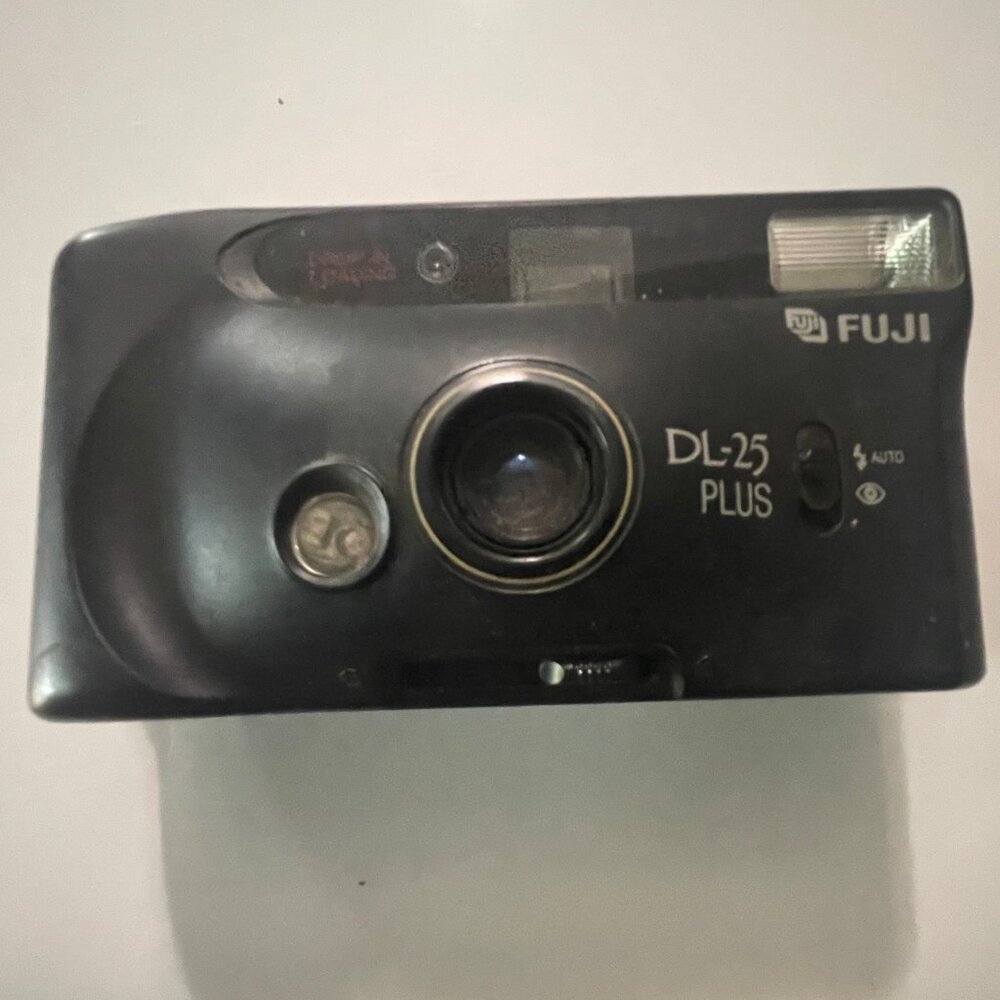 Fuji DL-25 Plus Point & Shoot Camera